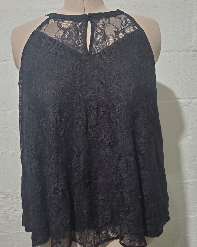 TORRID Size 1 Black Lace Halter Top